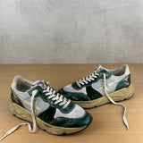 GOLDEN GOOSE RUNNING