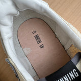 GOLDEN GOOSE RUNNING