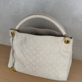 LOUIS VUITTON ARTSY MM