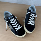 GOLDEN GOOSE SUPER-STAR