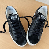 GOLDEN GOOSE SUPER-STAR
