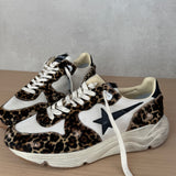 GOLDEN GOOSE RUNNING