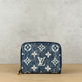 LOUIS VUITTON ZIPPY COIN DENIM