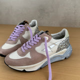 GOLDEN GOOSE RUNNING