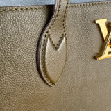 LOUIS VUITTON LOCKME