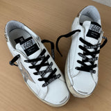 GOLDEN GOOSE SUPER-STAR