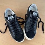 GOLDEN GOOSE SUPER-STAR