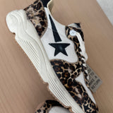 GOLDEN GOOSE RUNNING