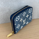 LOUIS VUITTON ZIPPY COIN DENIM