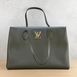 LOUIS VUITTON LOCKME