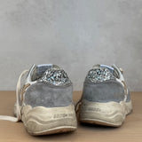 GOLDEN GOOSE RUNNING
