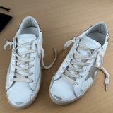 GOLDEN GOOSE SUPER-STAR